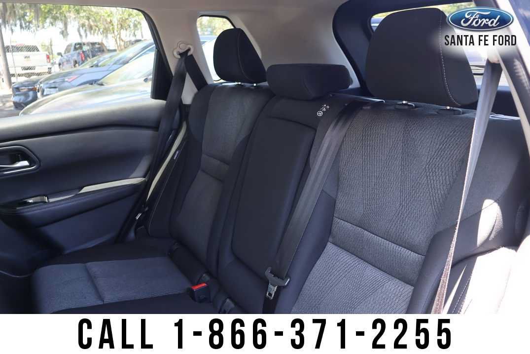 Used 2024 Nissan Rogue SV FWD image 17