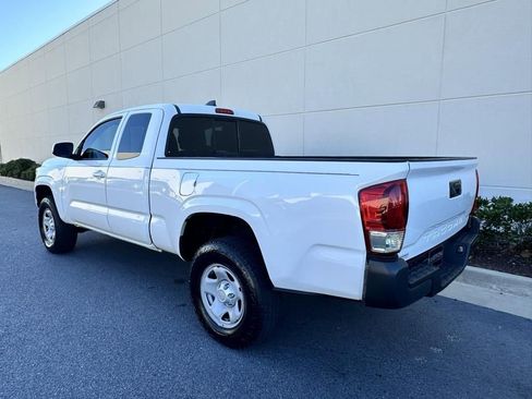 Used 2021 Toyota Tacoma SR w/ SR Convenience Package image 23