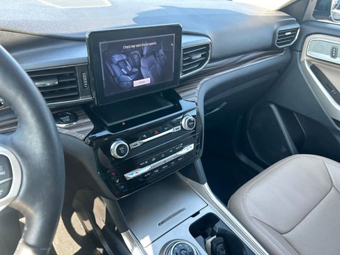 Used 2023 Ford Explorer Limited w/ Equipment Group 301A image 64