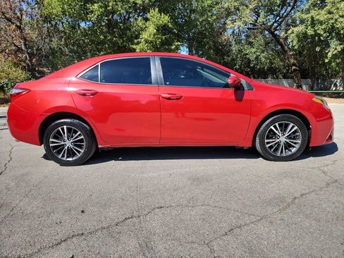 Used 2016 Toyota Corolla LE FWD image 8