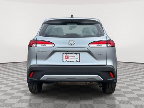 Used 2024 Toyota Corolla Cross L image 6