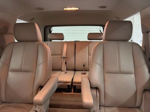 Used 2012 Chevrolet Tahoe LT RWD image 13