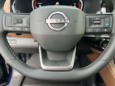 New 2026 Nissan Pathfinder Platinum AWD/4WD image 9