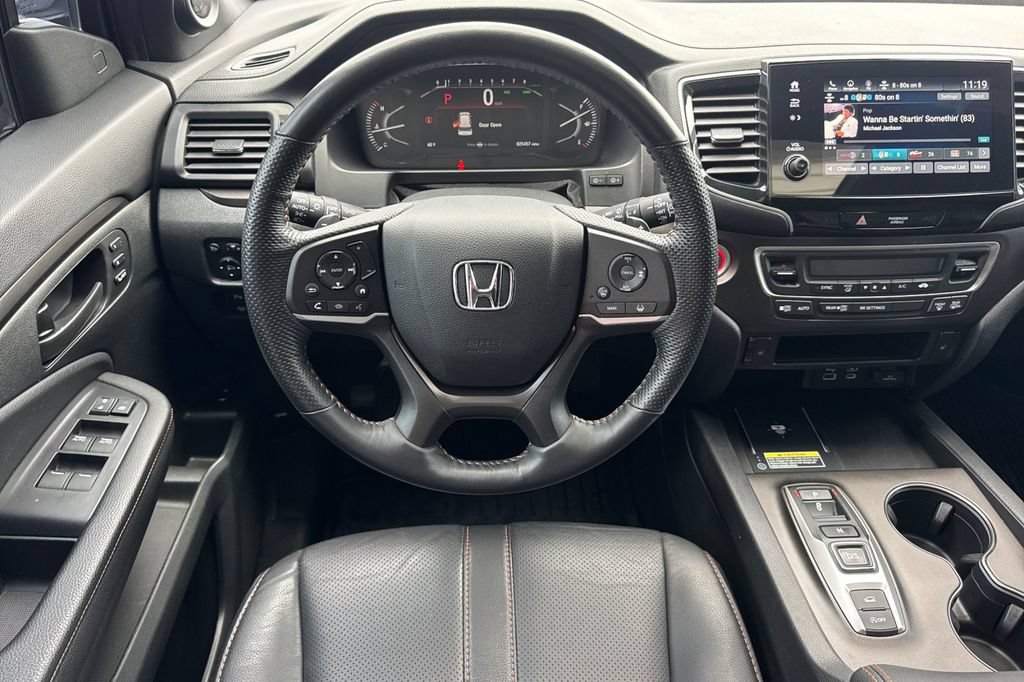 Used 2025 Honda Passport TrailSport image 18