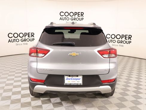 Used 2023 Chevrolet TrailBlazer LT FWD image 21