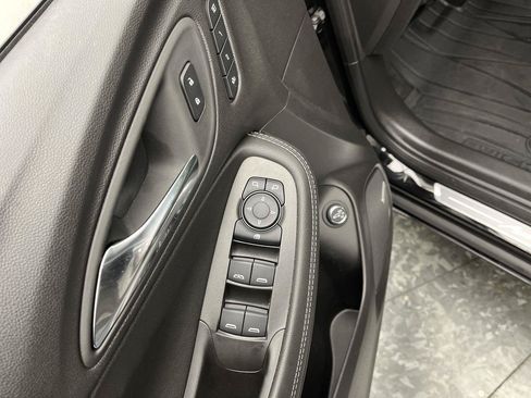 Used 2026 Buick Encore GX Avenir w/ Avenir Technology Package AWD/4WD image 9