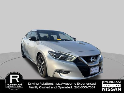 Used 2017 Nissan Maxima Platinum FWD image 3