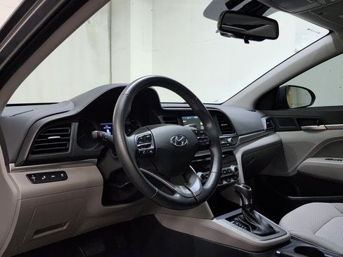 Used 2020 Hyundai Elantra Value Edition w/ Cargo Package (C1) FWD image 13