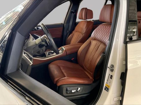 Used 2024 BMW X5 M60i AWD/4WD image 7