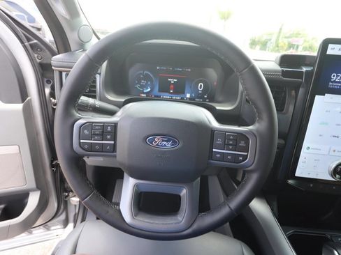 Used 2025 Ford F150 Lightning Flash AWD/4WD image 19