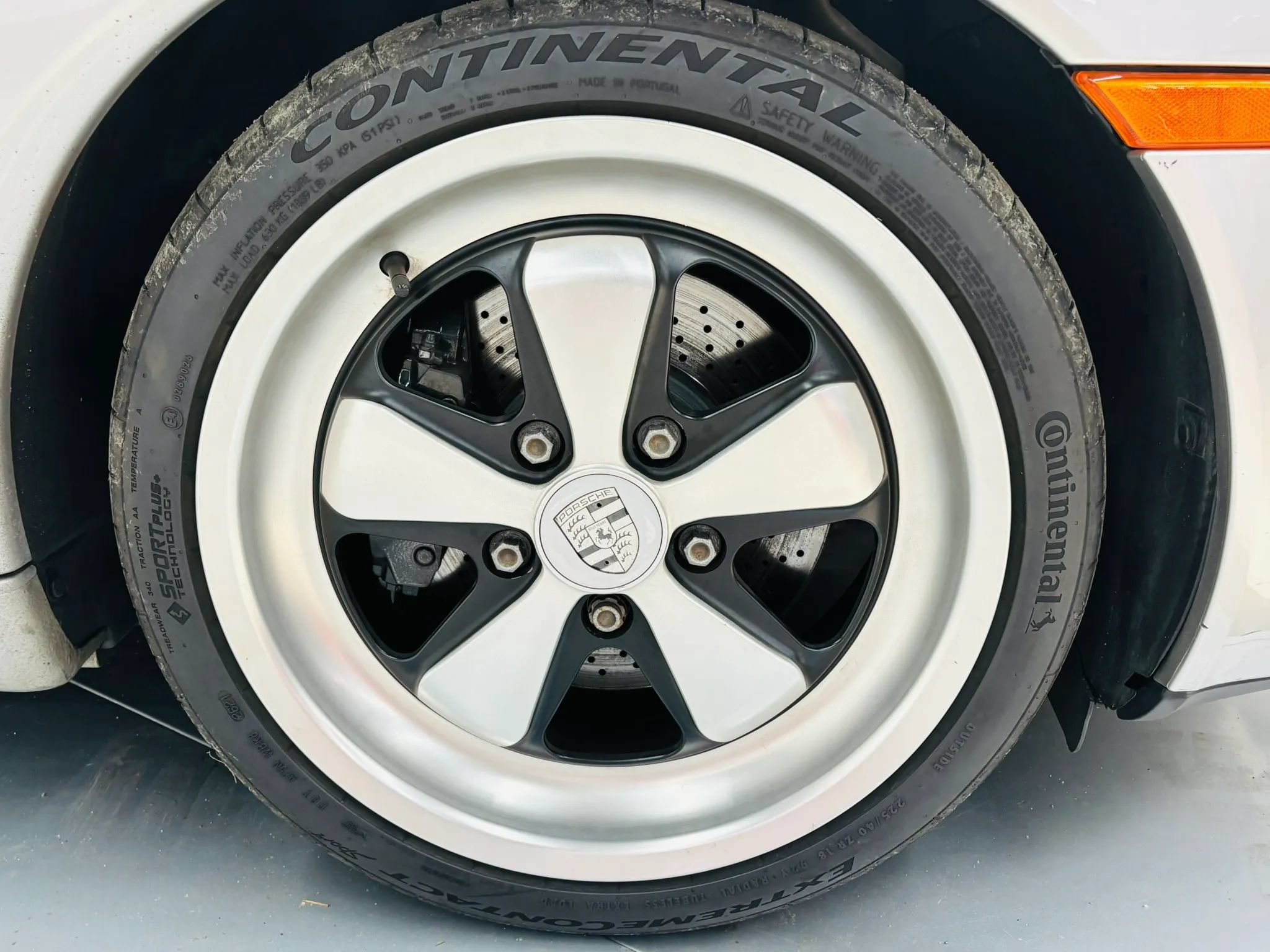 Used 2002 Porsche 911 GT3 RS image 38