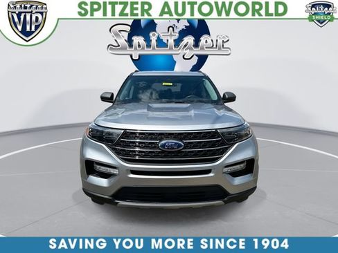 Used 2022 Ford Explorer XLT w/ Equipment Group 202A AWD/4WD image 3