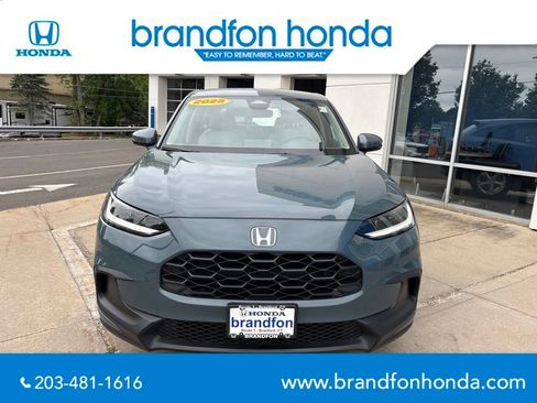 Used 2025 Honda HR-V LX image 2