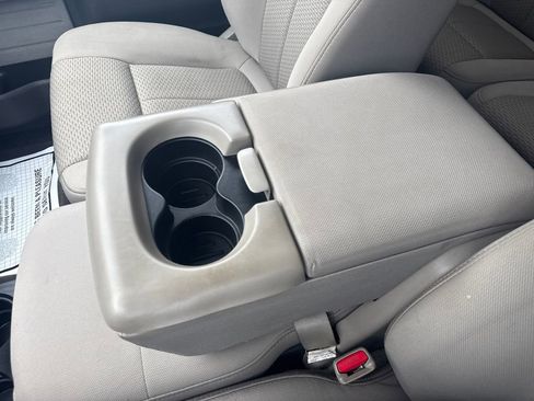 Used 2010 Ford F150 XLT image 35