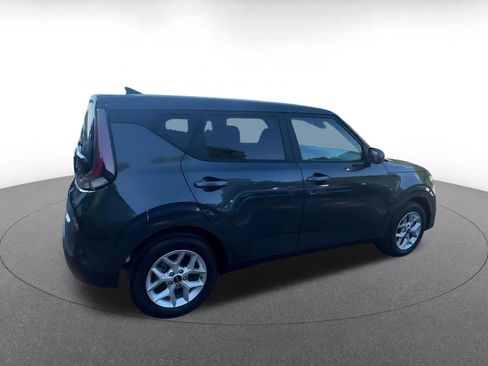 Used 2025 Kia Soul LX w/ LX Technology Package FWD image 15