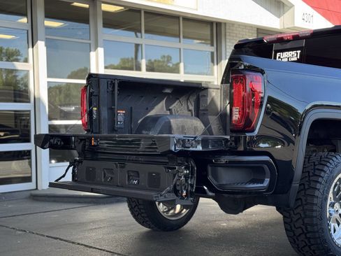 Used 2023 GMC Sierra 1500 Denali Ultimate image 15