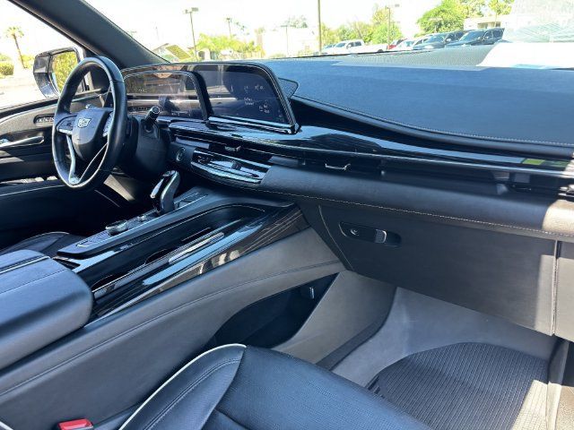 Used 2021 Cadillac Escalade Sport w/ LPO, ONYX Package AWD/4WD image 12
