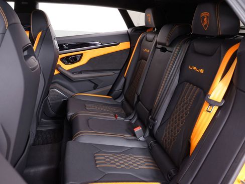 Used 2024 Lamborghini Urus S image 26