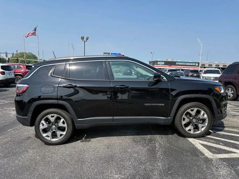 Used 2018 Jeep Compass Limited w/ Navigation Group AWD/4WD image 6