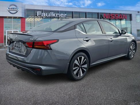 Certified 2022 Nissan Altima 2.5 SV image 6