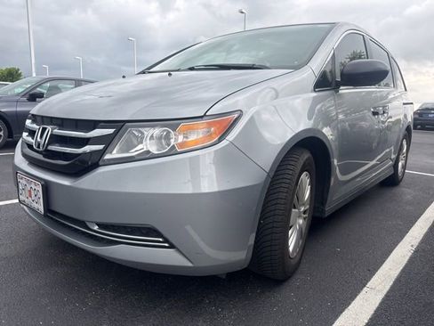 Used 2016 Honda Odyssey LX image 2