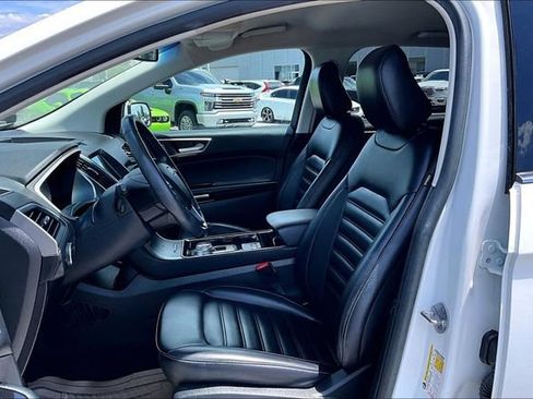 Used 2020 Ford Edge SEL FWD image 18