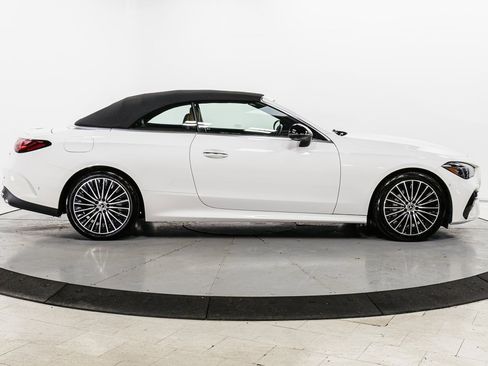 Used 2024 Mercedes-Benz CLE 300 4MATIC Cabriolet image 32