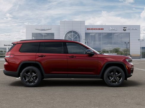 New 2025 Jeep Grand Cherokee L Limited w/ Black Appearance Package AWD/4WD image 22