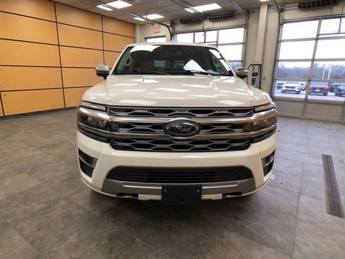 Certified 2023 Ford Expedition Platinum image 2