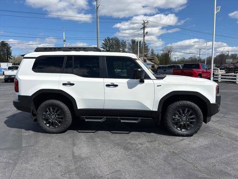 Used 2025 Toyota Land Cruiser 1958 image 2