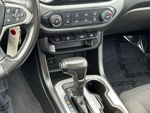 Used 2020 Chevrolet Colorado LT w/ LT Convenience Package image 4