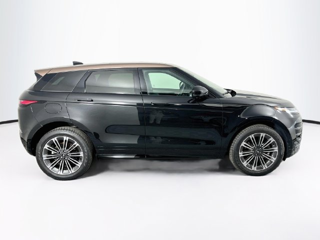 Used 2026 Land Rover Range Rover Evoque Dynamic SE AWD/4WD image 4