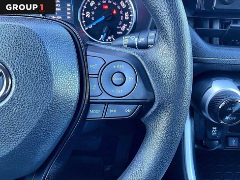 Used 2020 Toyota RAV4 XLE w/ Convenience Package image 25