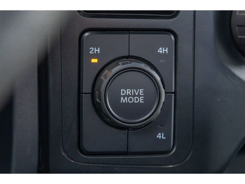 Used 2023 Ford F150 XLT image 27