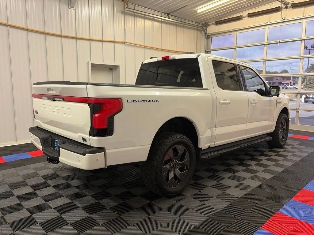 Used 2022 Ford F150 Lightning Lariat AWD/4WD image 4