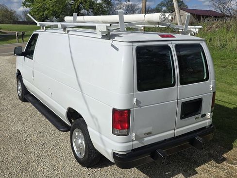 Used 2014 Ford E-250 and Econoline 250 w/ Power Group RWD image 12