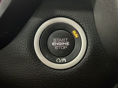 Used 2021 RAM 1500 Big Horn AWD/4WD image 14