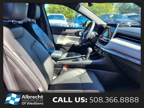 Used 2023 Jeep Compass Limited AWD/4WD image 11