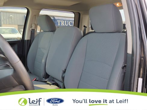 Used 2015 RAM 2500 Tradesman w/ Chrome Appearance Group image 14