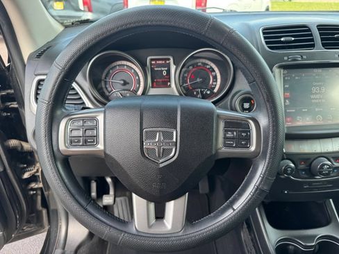Used 2018 Dodge Journey Crossroad FWD image 21