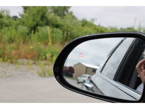 Used 2023 Hyundai Santa Fe Limited image 39