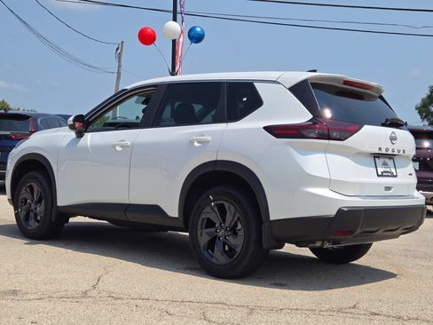 Used 2026 Nissan Rogue SV AWD/4WD image 17