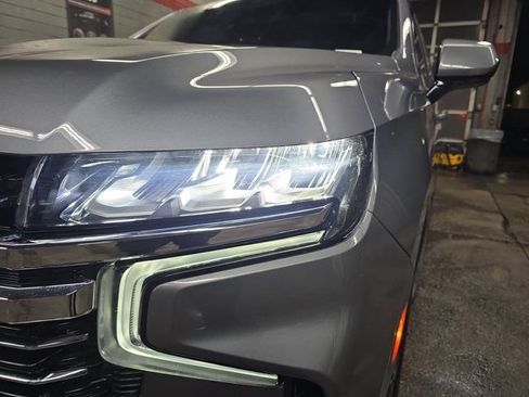 Used 2021 Chevrolet Suburban LT image 32