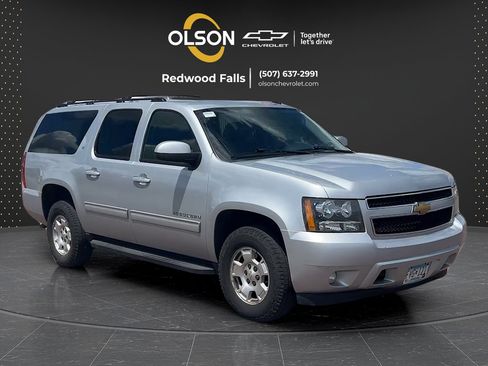 Used 2014 Chevrolet Suburban LT AWD/4WD image 7