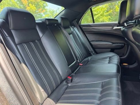 Used 2015 Chrysler 300 S w/ 300S Premium Group RWD image 23