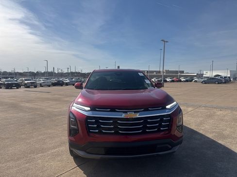 Used 2026 Chevrolet Equinox LT image 4
