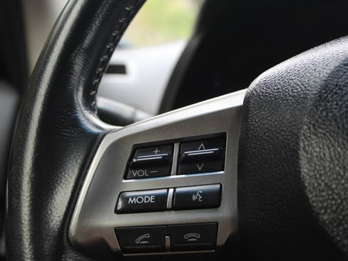 Used 2014 Subaru Legacy 2.5i Premium w/ Moonroof Package AWD/4WD image 25