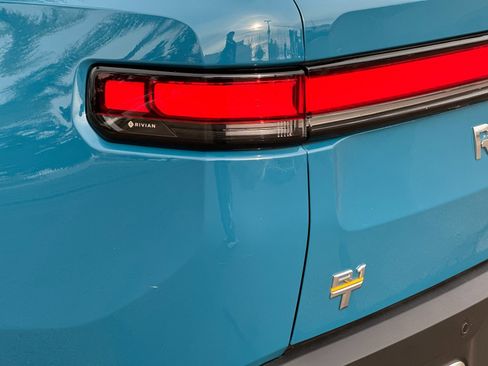 Used 2022 Rivian R1T Launch Edition image 33