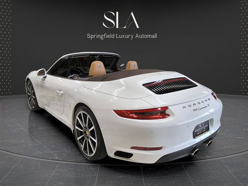Used 2017 Porsche 911 Carrera S RWD image 2