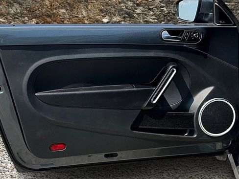 Used 2019 Volkswagen Beetle 2.0T SE image 20